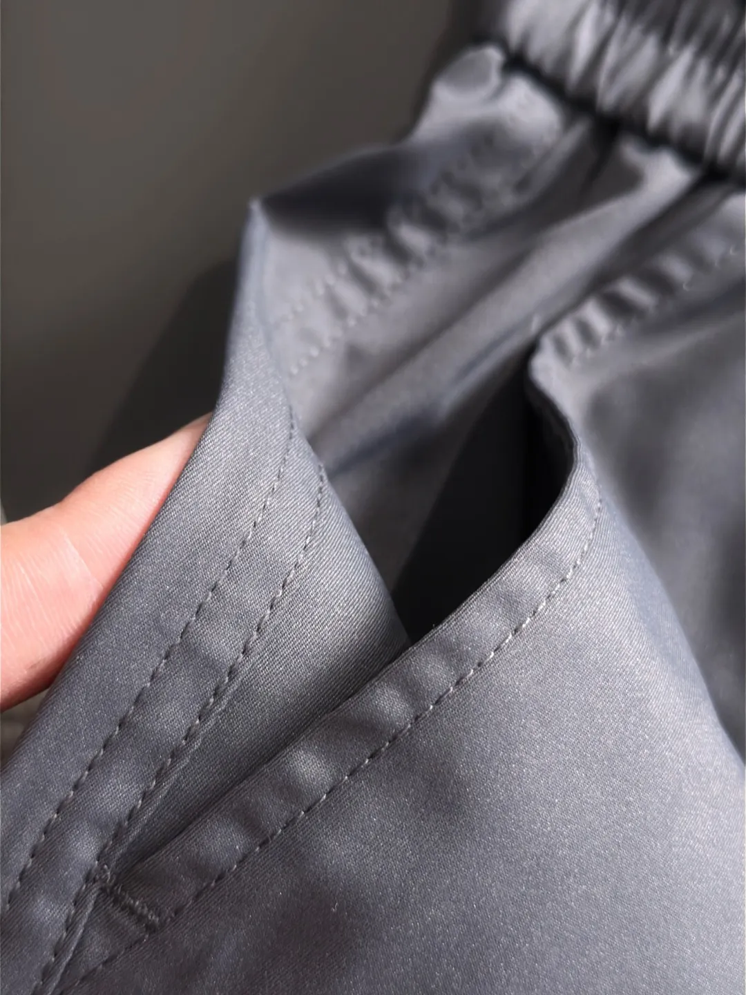 Next day shipping Premium goods LP 2041 Spring/Summer New Arrival elastic band casual shorts, counter-customized fabric Breathable, high comfort, impeccable details, brand element design concept, reflecting high quality. It feels delicate and soft! It presents a casual cut and the upper body shape is great! Sizes:S-3XL